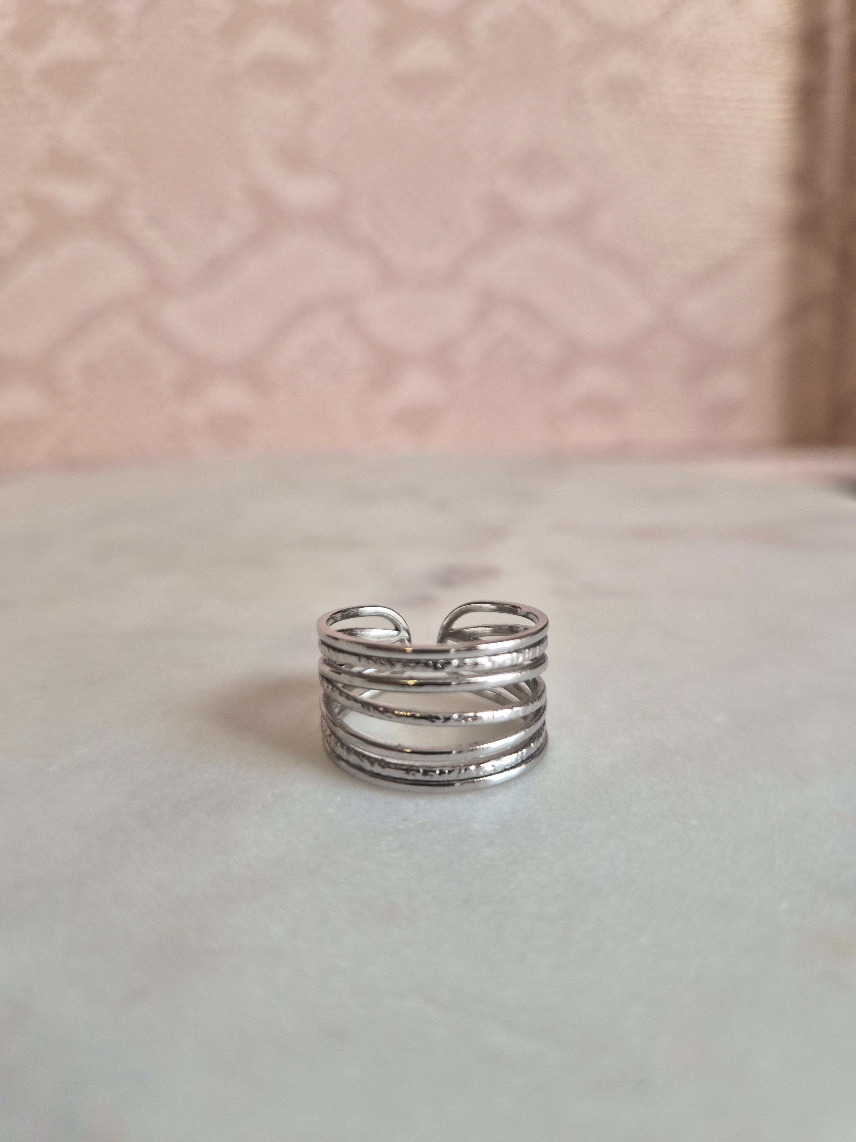 Silver Evermore Ring